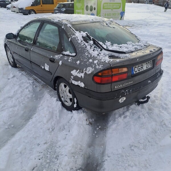 Photo 4 - Renault Laguna 1999 y Sedan