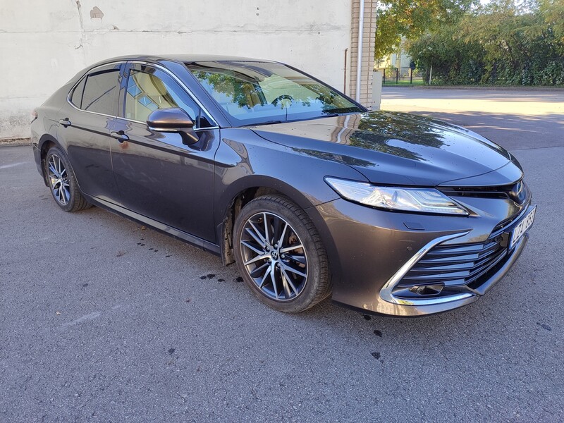 Photo 3 - Toyota Camry 2021 y Sedan