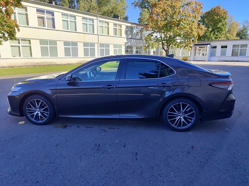 Photo 6 - Toyota Camry 2021 y Sedan