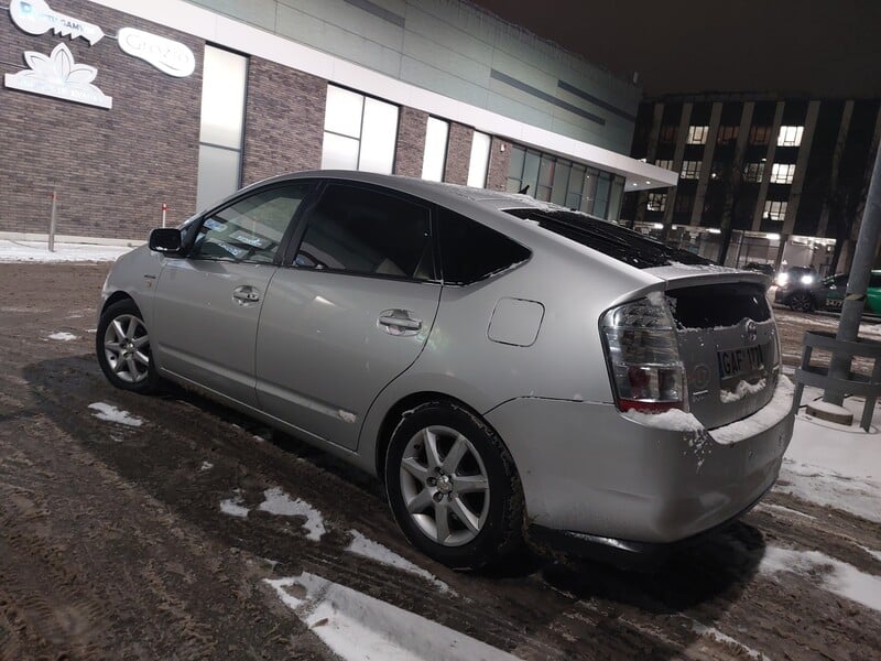 Photo 6 - Toyota Prius 2006 y Hatchback