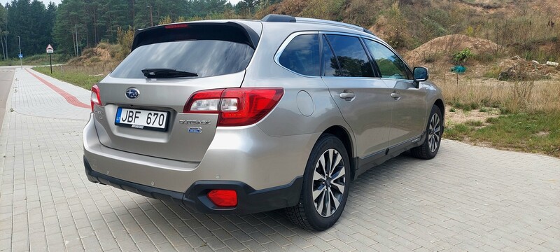 Photo 13 - Subaru OUTBACK 2015 y Wagon