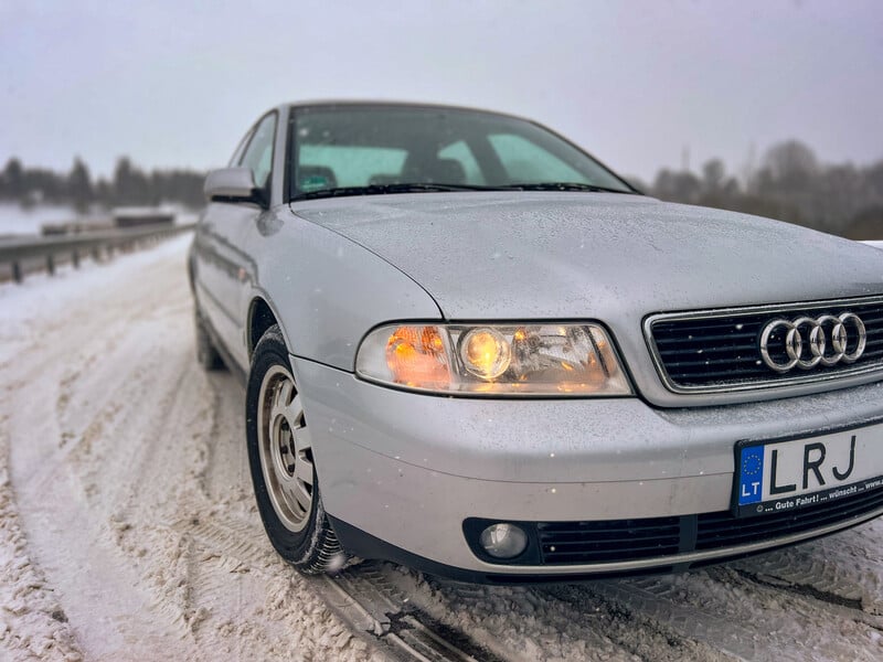 Nuotrauka 4 - Audi A4 1999 m Sedanas