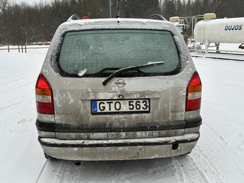 Photo 7 - Opel Zafira 2002 y Van