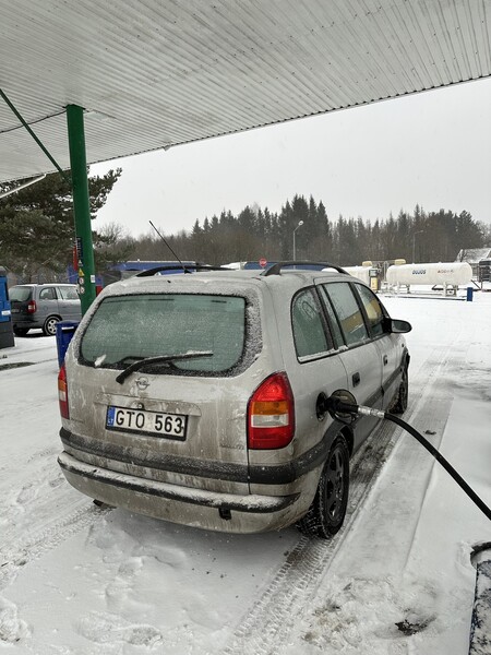 Photo 10 - Opel Zafira 2002 y Van