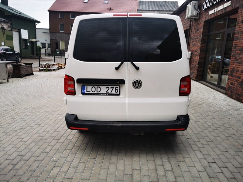 Фотография 5 - Volkswagen Transporter 2016 г Грузовой микроавтобус