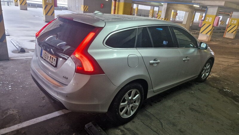 Фотография 7 - Volvo V60 2011 г Универсал