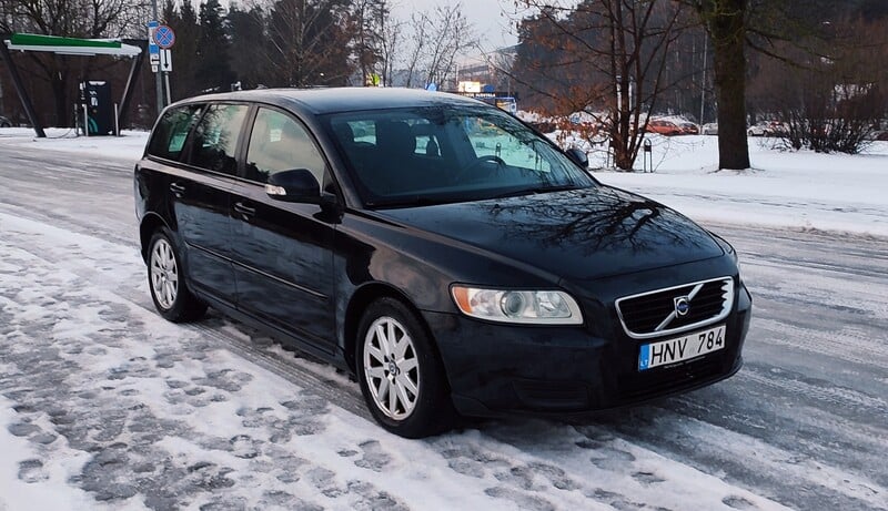 Фотография 7 - Volvo V50 2010 г Универсал