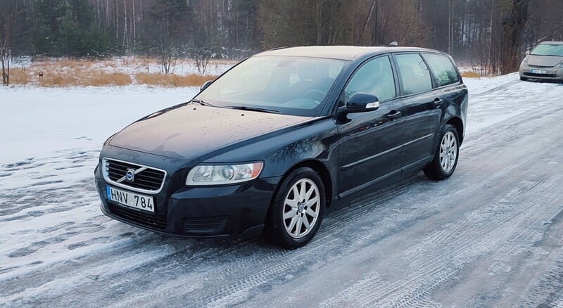 Фотография 8 - Volvo V50 2010 г Универсал