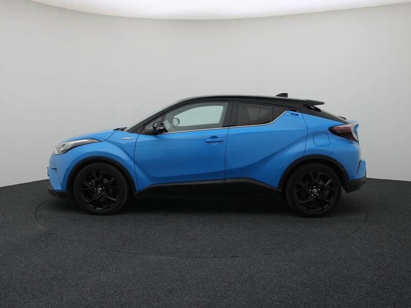 Фотография 6 - Toyota C-HR 2019 г Внедорожник / Кроссовер