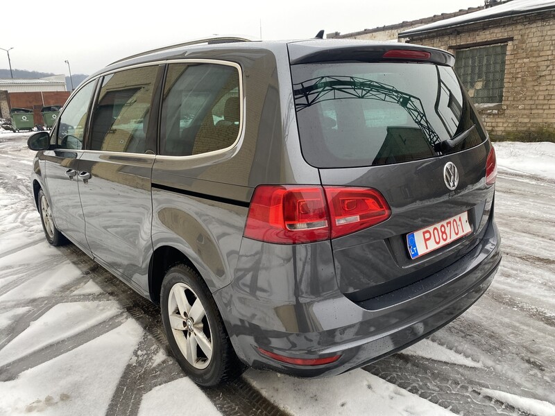 Photo 6 - Volkswagen Sharan 2011 y Van