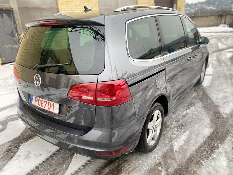 Photo 7 - Volkswagen Sharan 2011 y Van