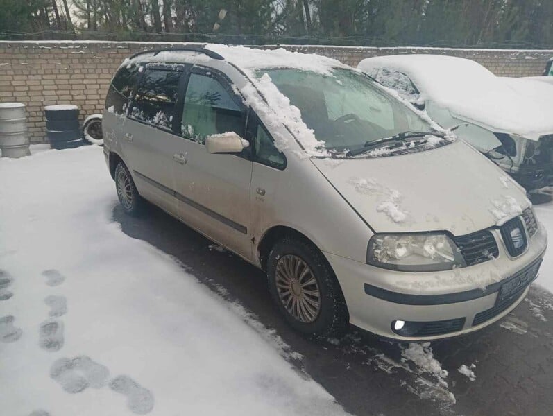 Photo 3 - Seat Alhambra 2001 y parts