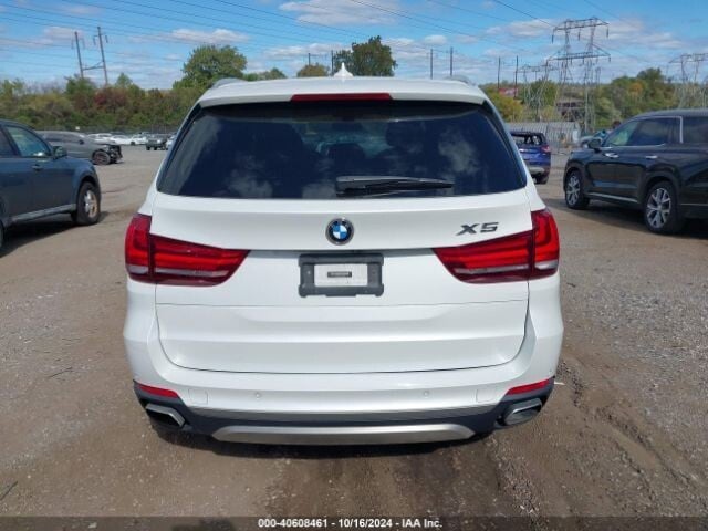 Photo 17 - Bmw X5 2018 y Off-road / Crossover