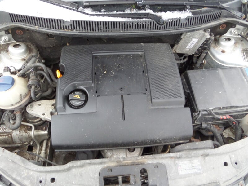 Photo 4 - Volkswagen Polo 2003 y parts