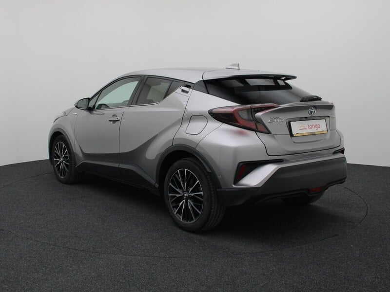 Фотография 7 - Toyota C-HR 2018 г Внедорожник / Кроссовер