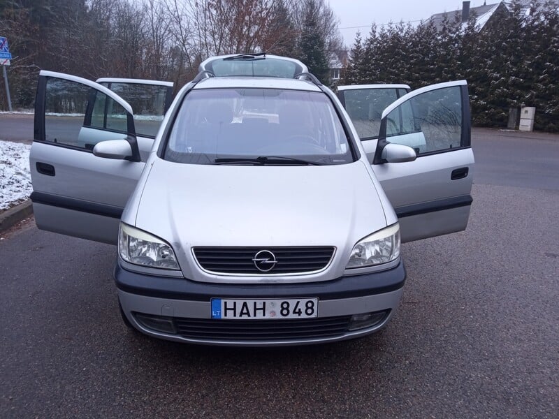 Photo 10 - Opel Zafira 2002 y Van