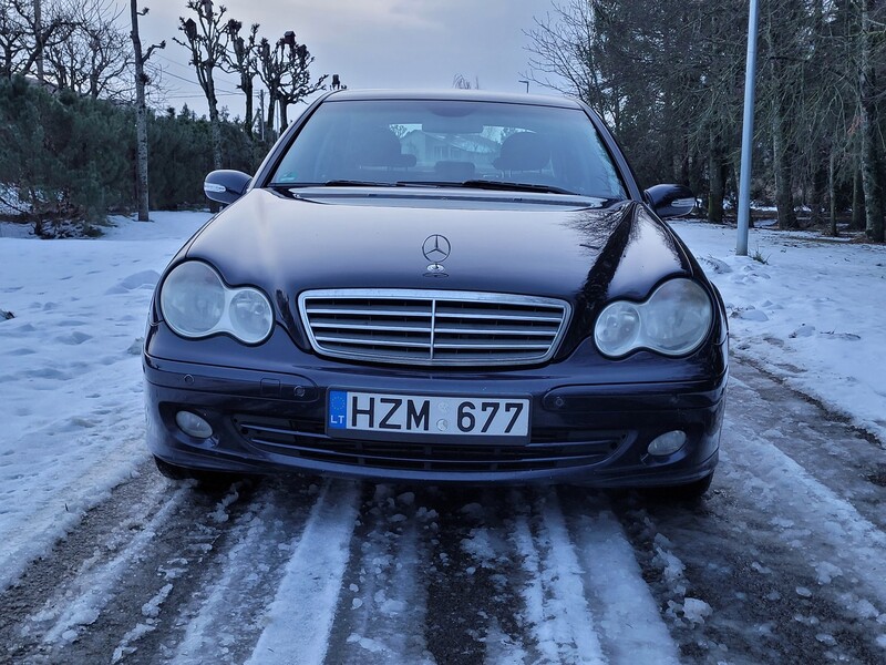 Фотография 2 - Mercedes-Benz C 220 2004 г Седан