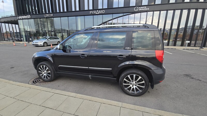 Photo 6 - Skoda Yeti 2013 y Van