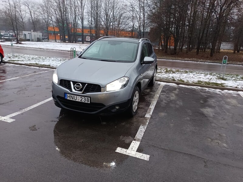 Photo 1 - Nissan Qashqai 2010 y Off-road / Crossover