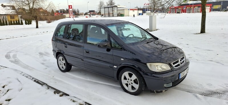 Photo 6 - Opel Zafira 2005 y Van