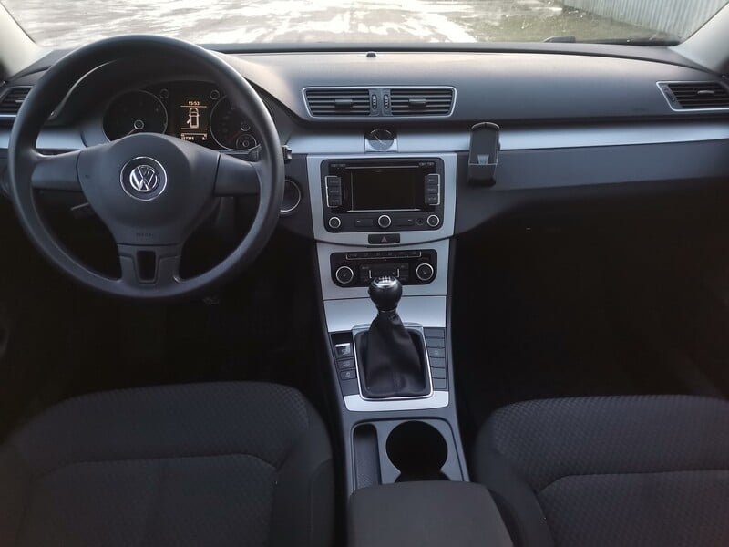 Photo 9 - Volkswagen Passat 2011 y Wagon