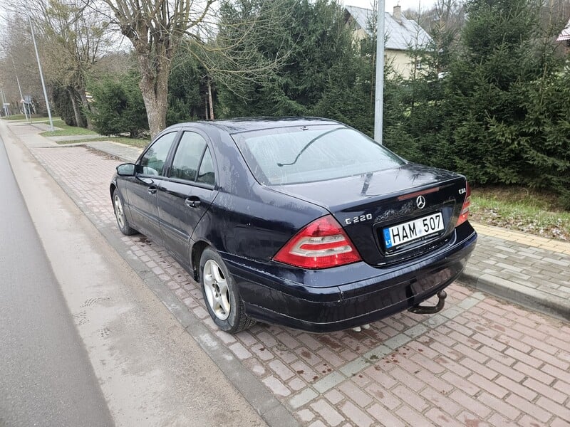 Фотография 2 - Mercedes-Benz C 220 2004 г Седан