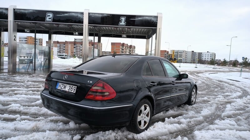 Фотография 3 - Mercedes-Benz E 280 2006 г Седан