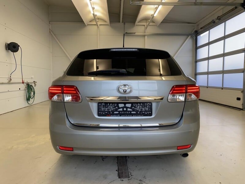 Nuotrauka 6 - Toyota Avensis 2012 m Universalas