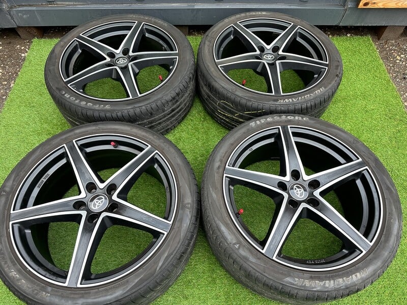 Photo 1 - Toyota Siunciam, 8J ET35 light alloy R19 rims