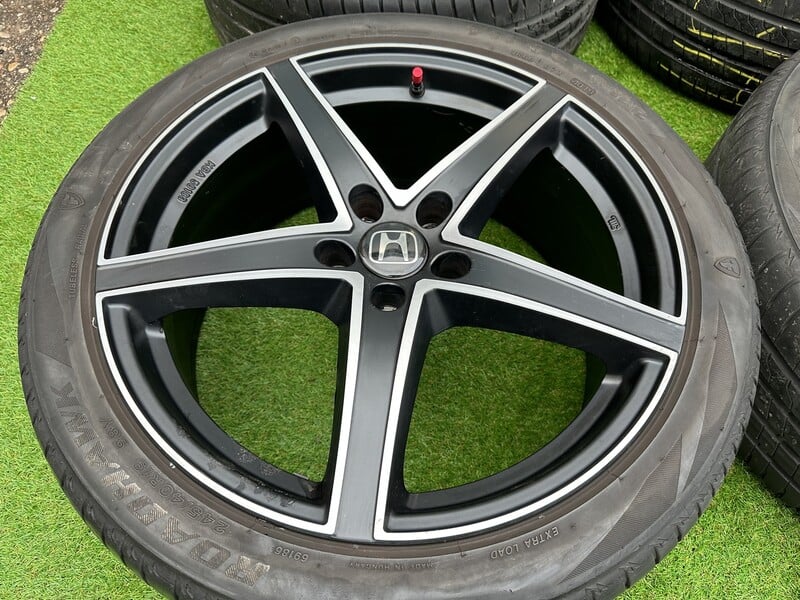 Photo 3 - Honda Siunciam, 8J ET35 light alloy R19 rims