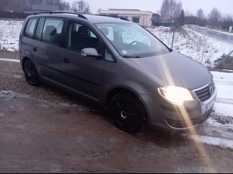 Photo 1 - Volkswagen Touran 2007 y Van