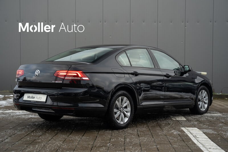 Photo 6 - Volkswagen Passat 2017 y Sedan