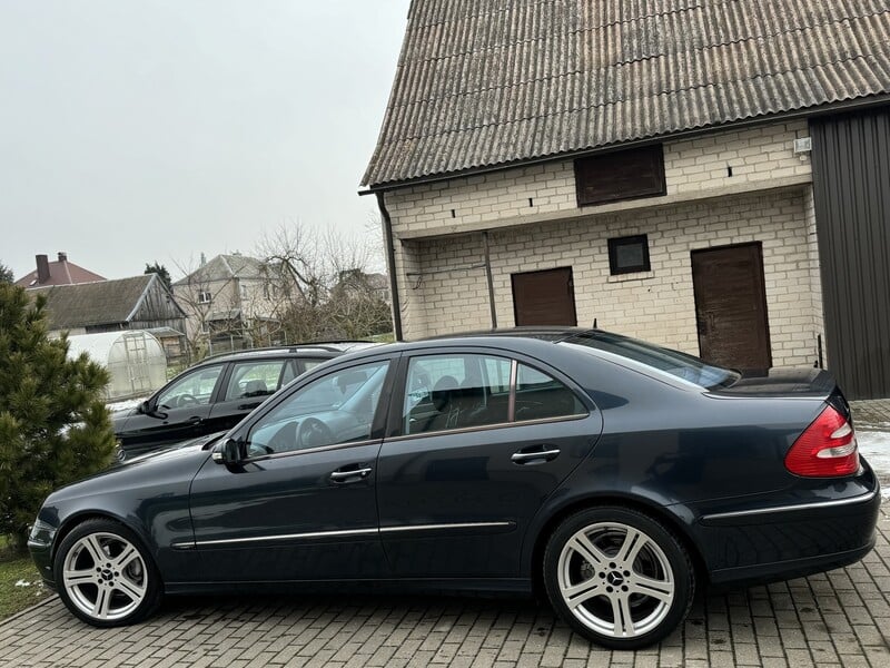 Photo 1 - Mercedes-Benz E 270 Avantgarde 2003 y