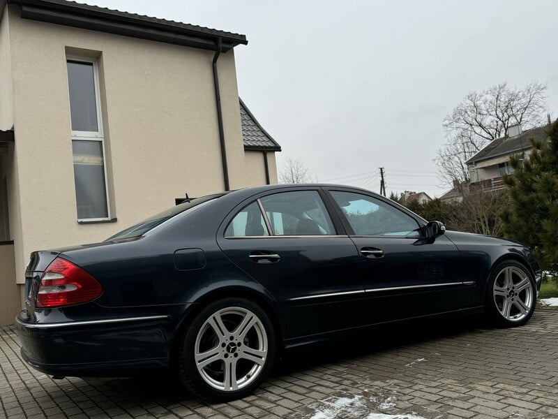 Photo 6 - Mercedes-Benz E 270 Avantgarde 2003 y