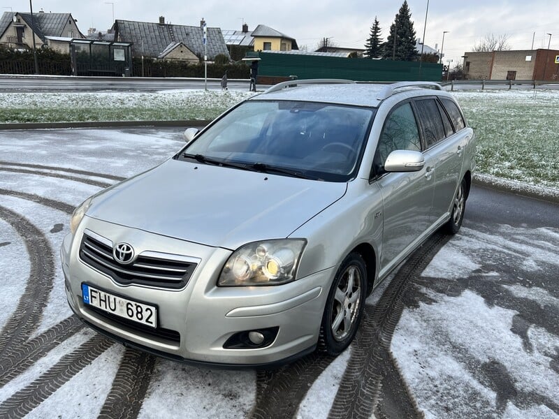 Nuotrauka 1 - Toyota Avensis 2006 m Universalas