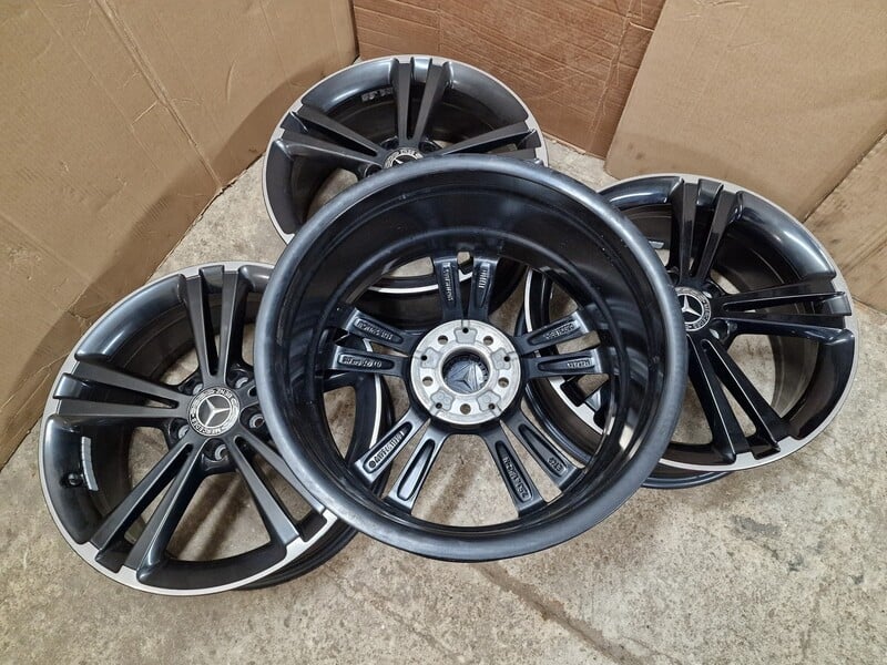 Photo 6 - Mercedes-Benz A,B,C,CLA,GLA,GLB... A 250 light alloy R18 rims