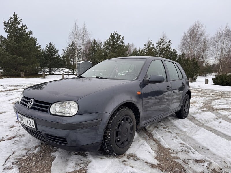 Photo 1 - Volkswagen Golf 1998 y Hatchback