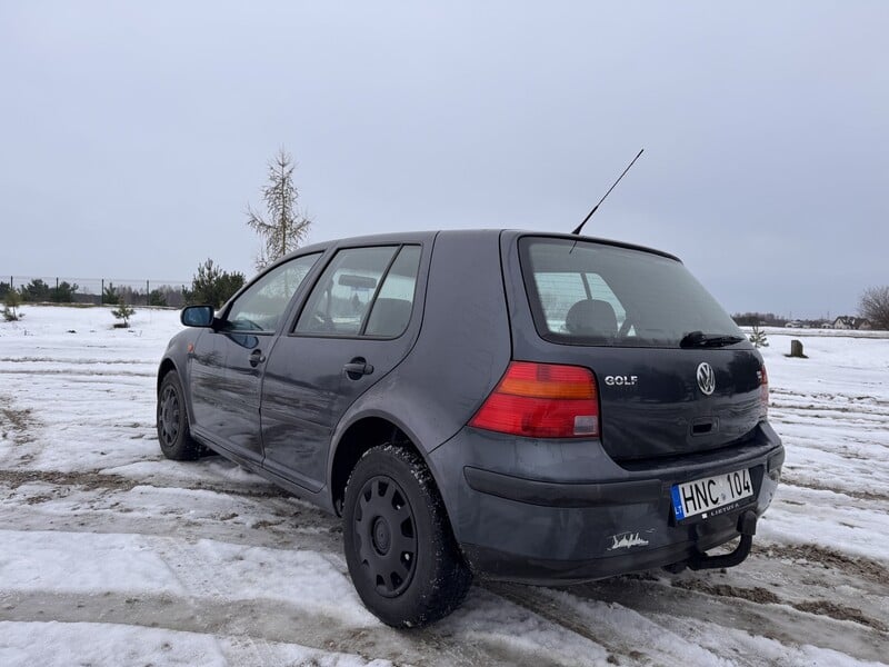 Photo 4 - Volkswagen Golf 1998 y Hatchback