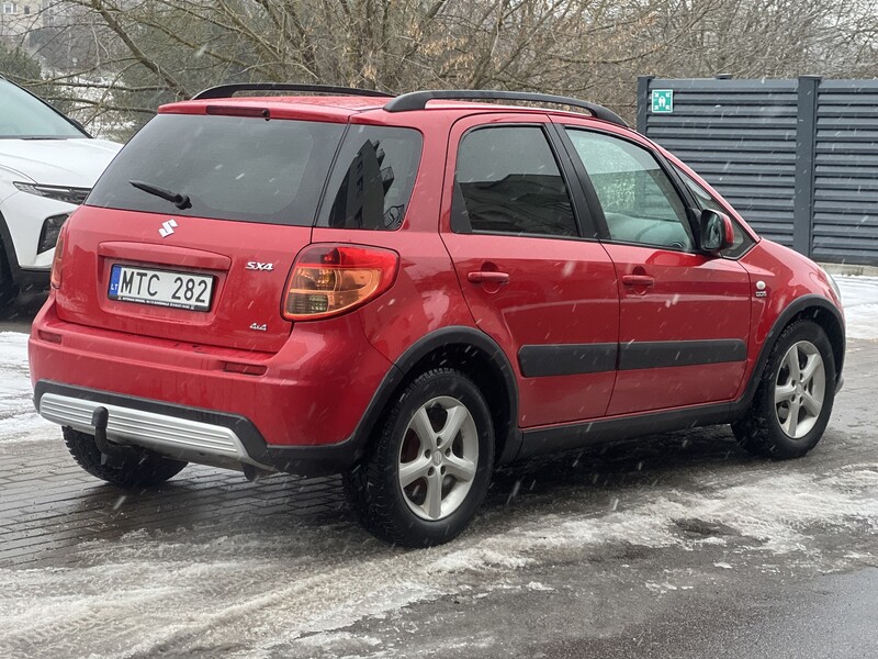 Photo 7 - Suzuki SX4 2008 y Hatchback