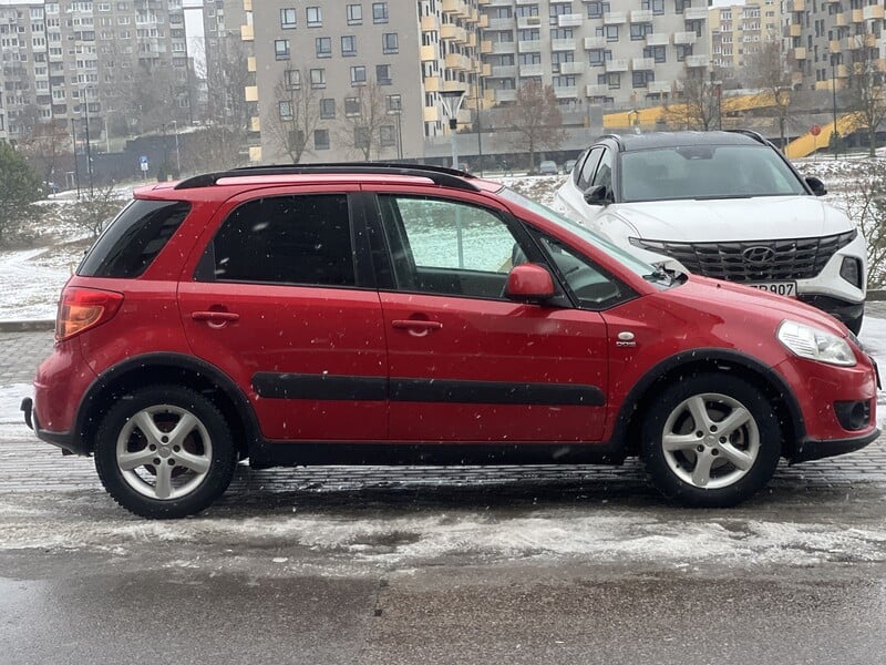 Photo 12 - Suzuki SX4 2008 y Hatchback