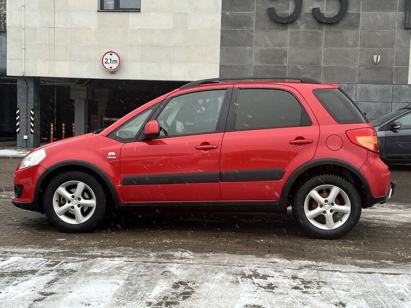 Photo 13 - Suzuki SX4 2008 y Hatchback