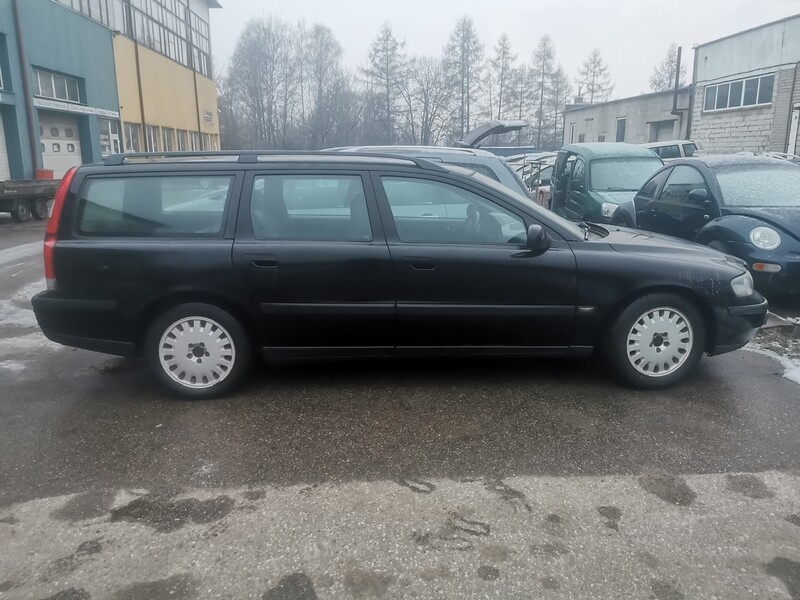 Photo 4 - Volvo V70 II 2002 y parts