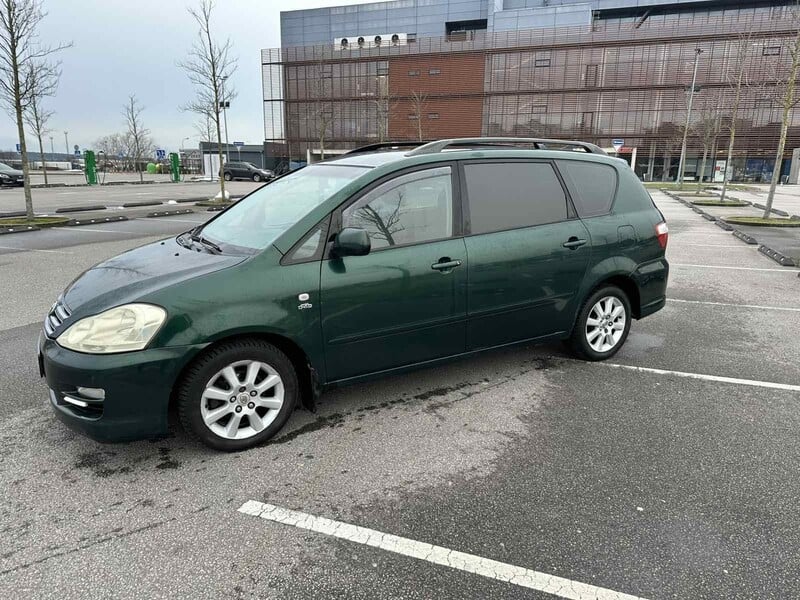 Nuotrauka 1 - Toyota Avensis Verso 2005 m Vienatūris