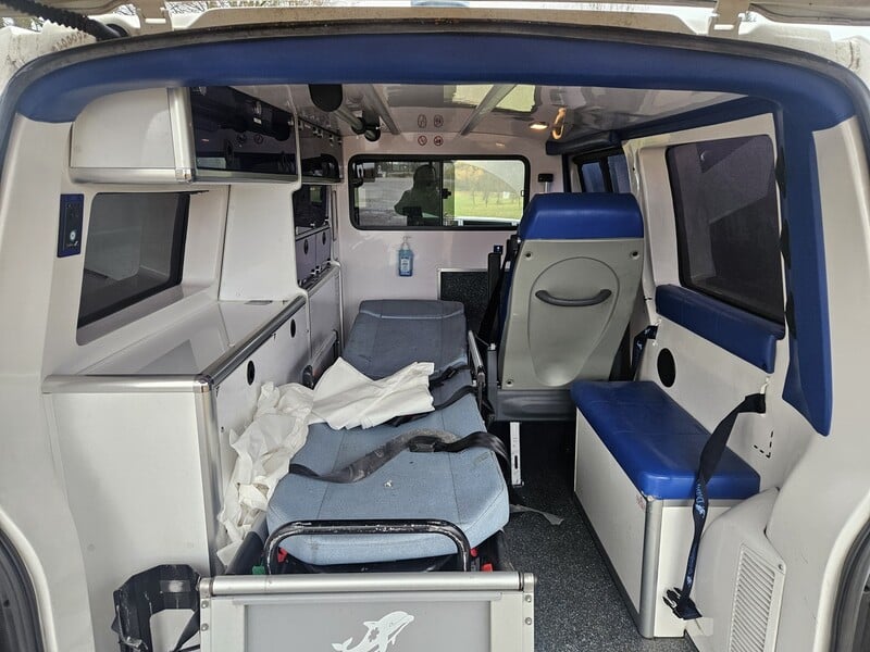 Photo 7 - Volkswagen Transporter 2019 y Minibus