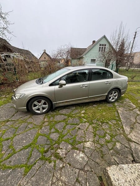 Photo 1 - Honda Civic 2006 y Sedan