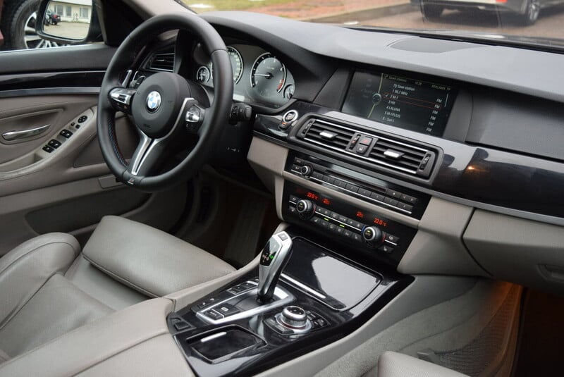 Nuotrauka 12 - Bmw 530 2011 m Universalas