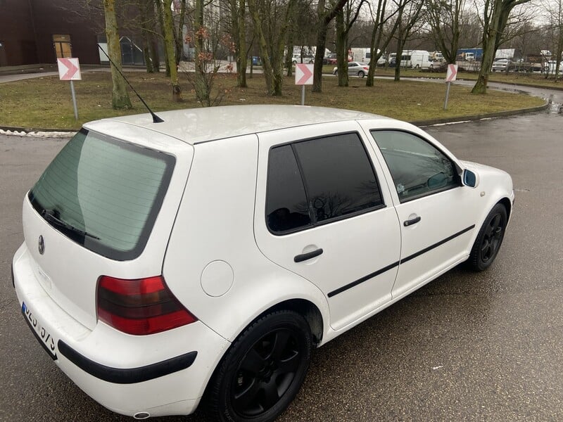 Photo 6 - Volkswagen Golf 2001 y Hatchback