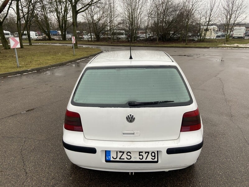 Photo 7 - Volkswagen Golf 2001 y Hatchback