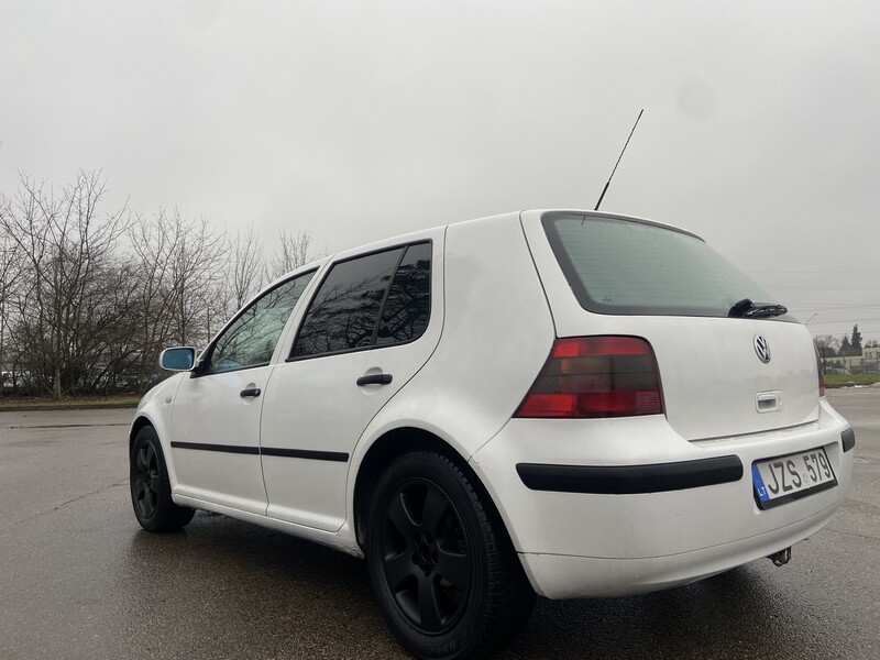 Photo 9 - Volkswagen Golf 2001 y Hatchback