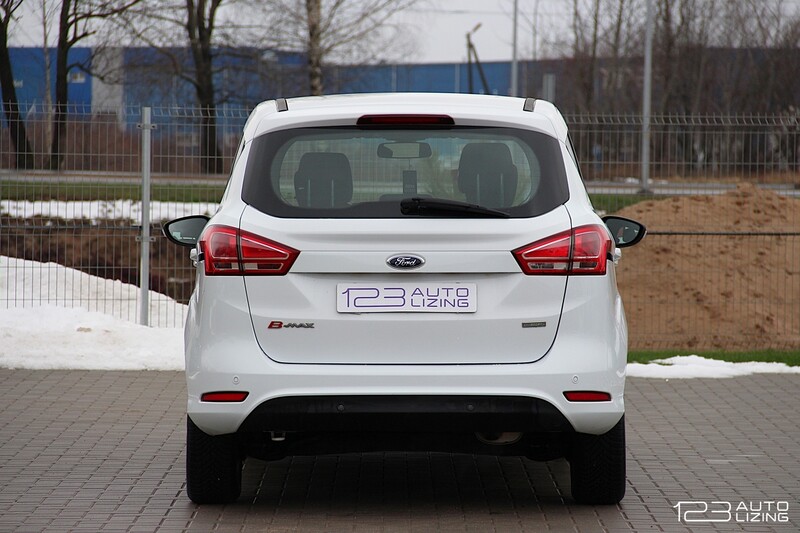 Фотография 9 - Ford B-MAX 2017 г Минивэн